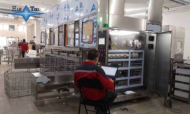 超聲波清洗機在半導體制造行業中的應用及優勢分析 超聲波清洗機在半導體制造行業中的應用及優勢分析