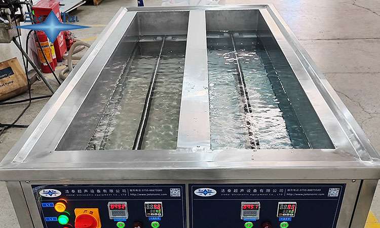 超聲波清洗機的水泵選擇：類型、特性與應用指南